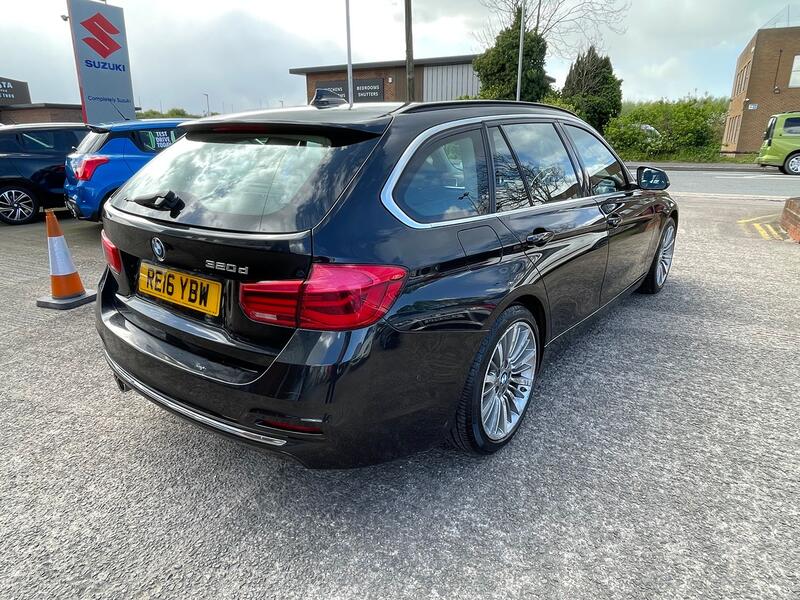 View BMW 3 SERIES 2.0 320d Luxury Touring